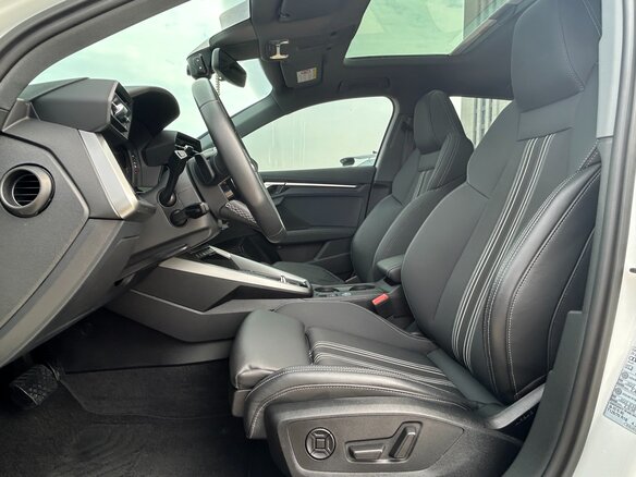 2022 Audi A3 Sportback 35 TFSI IV (8Y), белый, 2638000 рублей - вид 19