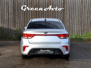 2018 Kia Rio IV, серебристый, 1060000 рублей, вид 4