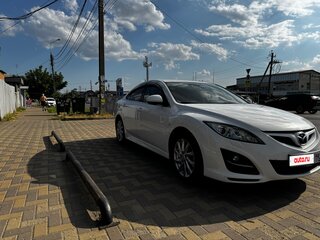 2010 Mazda 6 II (GH) Рестайлинг, белый, 950000 рублей, вид 4