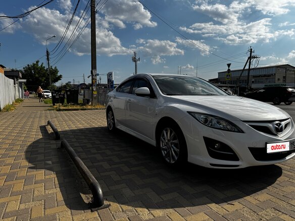 2010 Mazda 6 II (GH) Рестайлинг, белый, 950000 рублей - вид 3