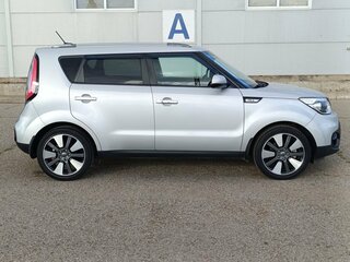 2017 Kia Soul II Рестайлинг, серый, 1270000 рублей, вид 4