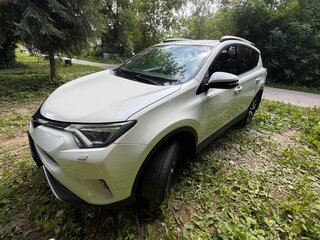 2018 Toyota RAV4 IV (XA40) Рестайлинг, белый, 1900000 рублей, вид 2
