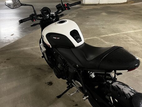 2021 Triumph Trident 660, белый, 690000 рублей, вид 4