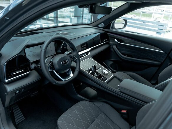 2026 Geely Monjaro I, серый, 4899990 рублей - вид 21