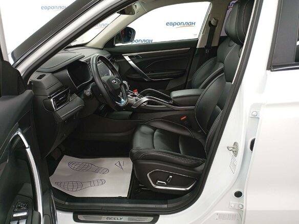 2023 Geely Atlas Pro, белый, 2007000 рублей - вид 7