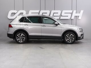 2018 Volkswagen Tiguan II, серебристый, 2179000 рублей, вид 5