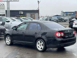 2007 Volkswagen Jetta V, чёрный, 360000 рублей, вид 3