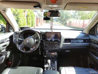 2018 Mitsubishi Outlander III Рестайлинг 3, коричневый, 1850000 рублей, вид 5
