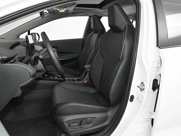 2026 Toyota Corolla XII (E210) Рестайлинг 2, бежевый, 3250000 рублей - вид 23