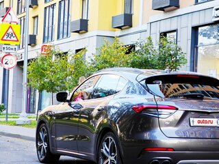 2021 Maserati Levante I Рестайлинг, серый, 6700000 рублей, вид 5