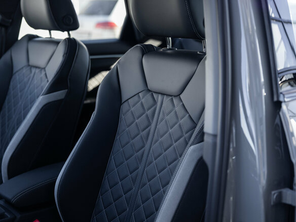 2026 Audi Q3 35 TFSI II (F3), серый, 3877000 рублей - вид 15