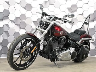 2014 Harley-Davidson Breakout, красный, 1399000 рублей, вид 2
