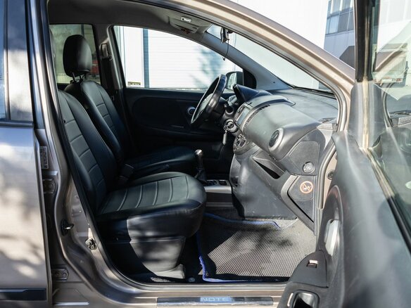 2013 Nissan Note I Рестайлинг, коричневый, 700000 рублей - вид 14