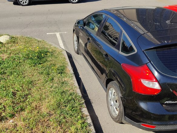2011 Ford Focus III, чёрный, 530000 рублей - вид 3