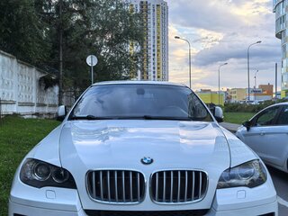 2011 BMW X6 50i 8-speed I (E71), белый, 1650000 рублей, вид 1