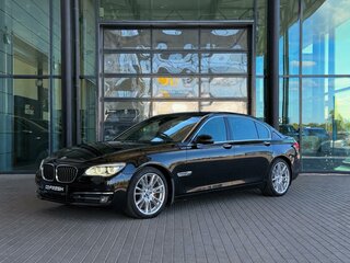 2015 BMW 7 серии Long 750Li xDrive V (F01/F02/F04) Рестайлинг, чёрный, 1949000 рублей, вид 3