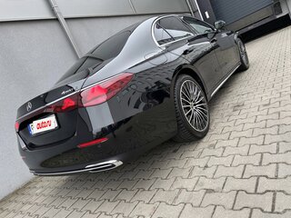 2024 Mercedes-Benz E-Класс 220 d VI (W214, S214), чёрный, 6750481 рублей, вид 5