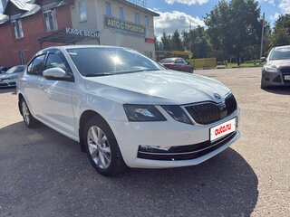 2018 Skoda Octavia III (A7) Рестайлинг, белый, 1499000 рублей, вид 3