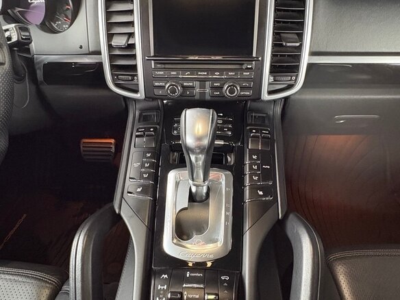 2010 Porsche Cayenne S II (958), чёрный, 2100000 рублей - вид 17