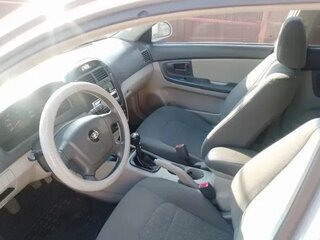 2005 Kia Cerato I, серебристый, 360000 рублей, вид 2