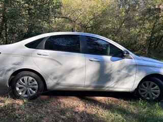 2024 Lada (ВАЗ) Vesta I Рестайлинг (NG), белый, 1350000 рублей, вид 2
