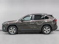 2020 Toyota RAV4 V (XA50), коричневый, 2955000 рублей - вид 7