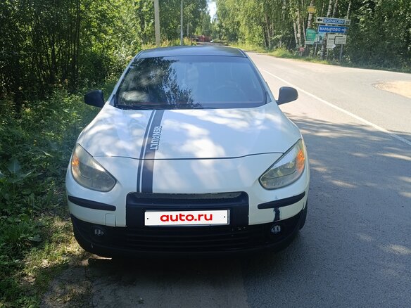 2011 Renault Fluence I, белый - вид 4