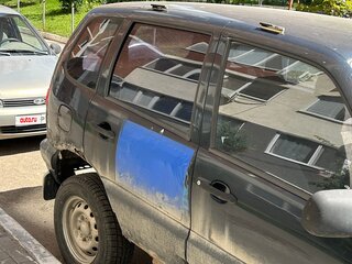 2006 Chevrolet Niva I, чёрный, 130000 рублей, вид 3