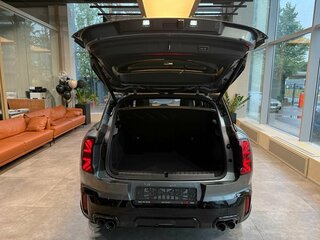 2026 Mini Countryman JCW John Cooper Works III, серебристый, 7790000 рублей, вид 4