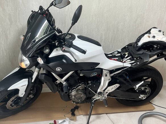 2014 Yamaha MT-07 (FZ-07), белый, 720000 рублей