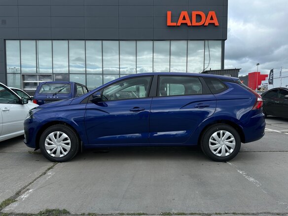 2026 Lada (ВАЗ) Iskra SW Cross, синий, 1677000 рублей - вид 10