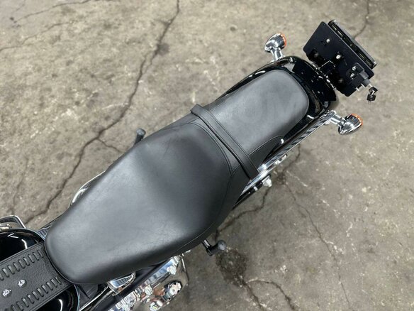 2010 Harley-Davidson Fat Boy, чёрный, 990000 рублей - вид 35