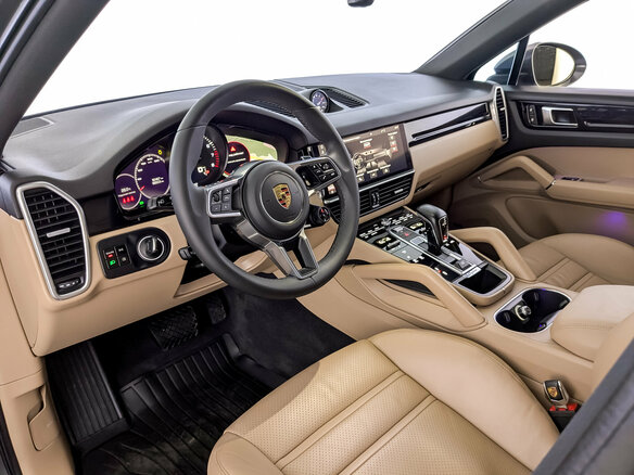 2021 Porsche Cayenne III, серый, 7750000 рублей - вид 16