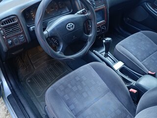 2002 Toyota Avensis I Рестайлинг, серебристый, 550000 рублей, вид 5