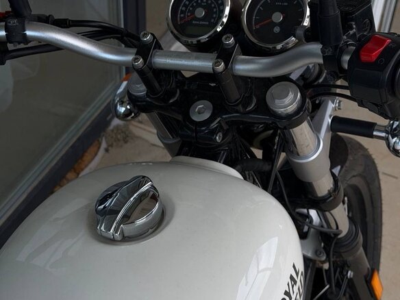 2021 Royal Enfield Interceptor 650, белый, 445000 рублей - вид 7