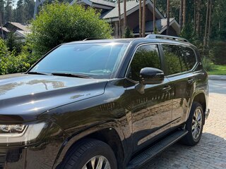 2021 Toyota Land Cruiser 300 Series, чёрный, 10500000 рублей, вид 3