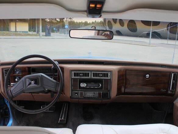 1989 Cadillac Brougham, синий, 2500000 рублей - вид 9