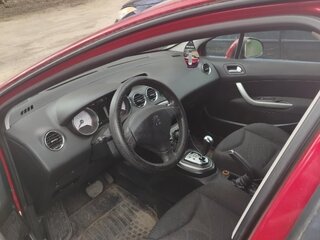 2008 Peugeot 308 I, красный, 240000 рублей, вид 3