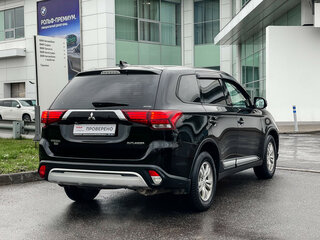2019 Mitsubishi Outlander III Рестайлинг 3, чёрный, 2277000 рублей, вид 5