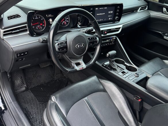 2020 Kia K5 III, чёрный, 2570000 рублей - вид 6