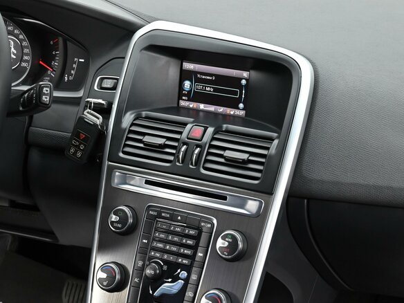 2016 Volvo XC60 I Рестайлинг, коричневый, 1949000 рублей - вид 7
