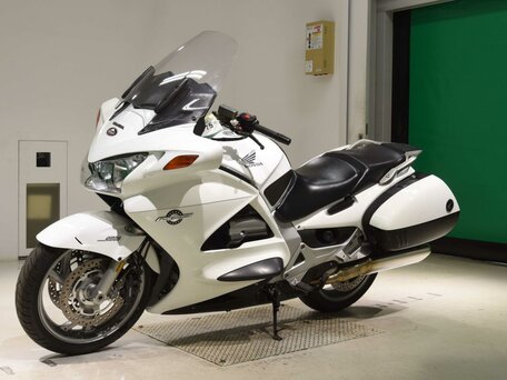 2004 Honda ST 1300, белый, 747000 рублей, вид 4