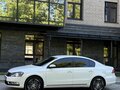2012 Volkswagen Passat B7, белый - вид 4