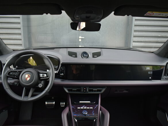 2026 Porsche Cayenne GTS III Рестайлинг, чёрный, 26490000 рублей - вид 12