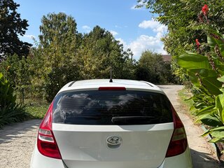 2011 Hyundai i30 I Рестайлинг, белый, 550000 рублей, вид 4