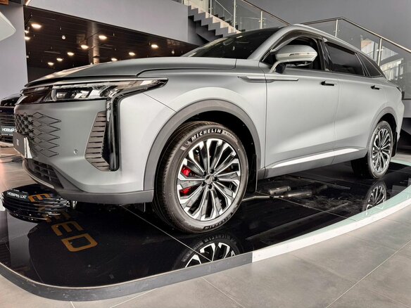 2025 Exeed RX, серый, 5148000 рублей - вид 2