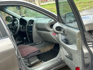 2004 Hyundai Santa Fe I, серый, 310000 рублей, вид 5
