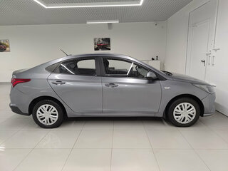 2020 Hyundai Solaris II Рестайлинг, серый, 970000 рублей, вид 5