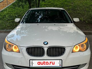 2008 BMW 5 серии 530xi V (E60/E61) Рестайлинг, белый, 1290000 рублей, вид 2