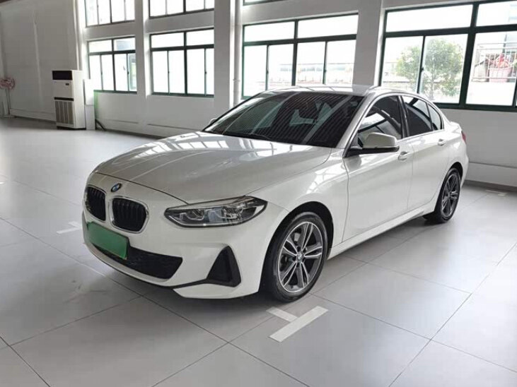 Открыть фотографии: BMW 1 серии III (F52) Рестайлинг